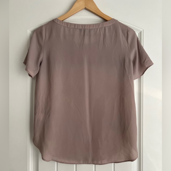 Banana Republic Sheer Top - Picture 2 of 2